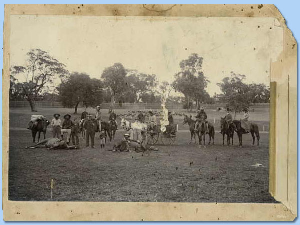 Tournament of a carefully staged shoot-out between police and bushrangers